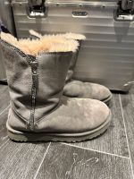 UGG Stiefel Schuhe Gr. 39 Nordrhein-Westfalen - Tönisvorst Vorschau