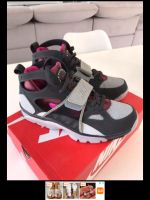 Nike Air Trainer Huarache Fireberry Größe EU 44.Neu! Bayern - Kösching Vorschau