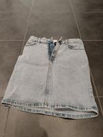 Rock Jeansrock Divided H&M H & M 36 hellblau Mecklenburg-Vorpommern - Stralsund Vorschau