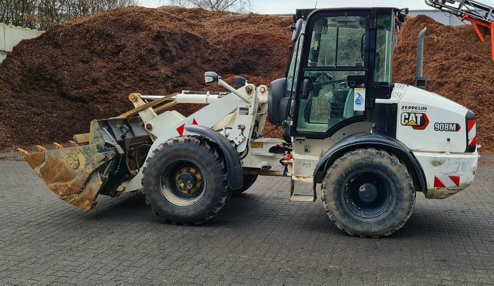 Wir suchen-kaufen Baumaschinen Bagger Radlader ectr. alle Marken in Goldbach