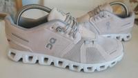 On Cloud Running Swiss Engineering Lauf Sport Gr 40.5 Frankfurt am Main - Kalbach Vorschau