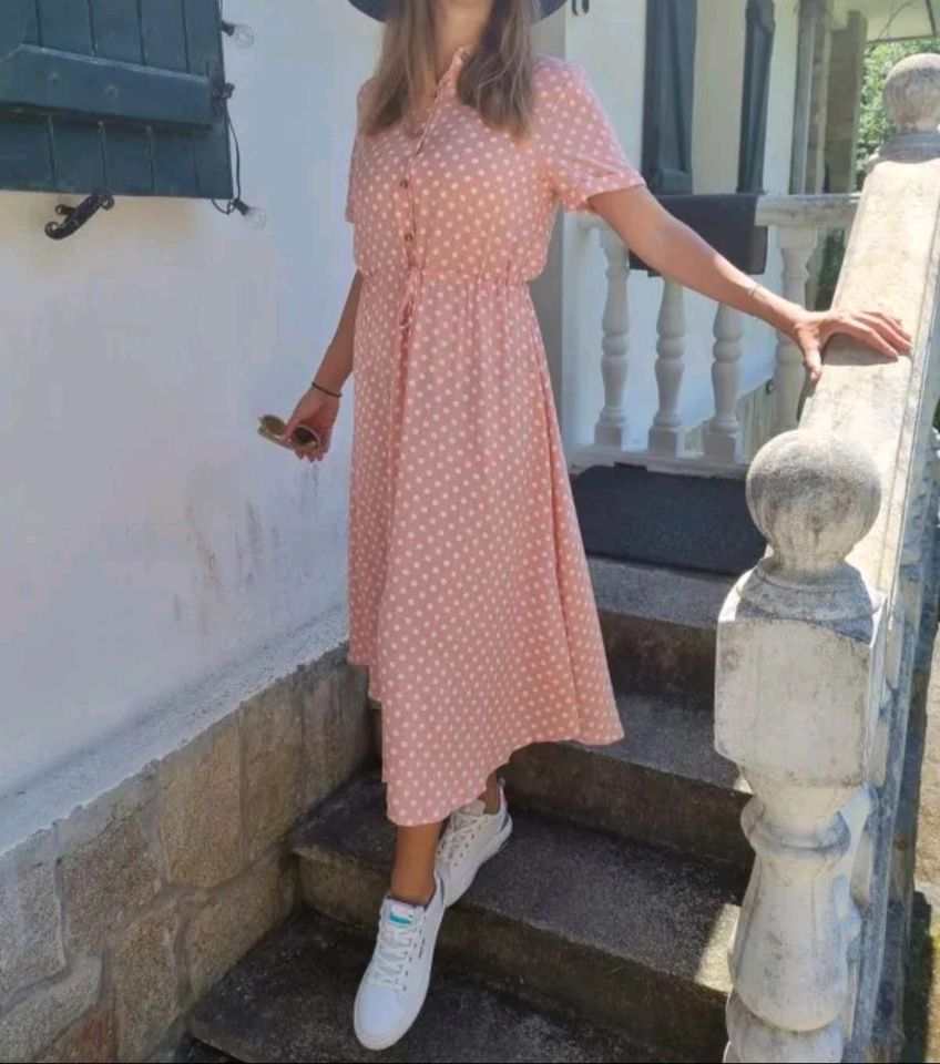 Retro kleid rosa punktekleid pünktchenkleid maxikleid in Hamburg