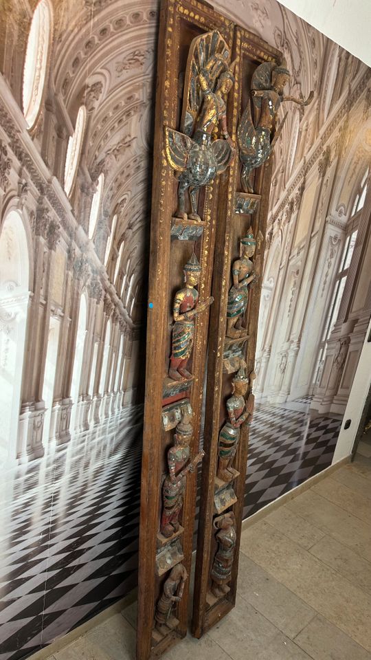 PAAR ANTIKE WAND ELEMENTE TÜR RAHMEN THAILAND UM 1900 FIGUREN SKULPTUREN 252cm - Versand möglich 79 Euro - Wir sind für Sie da lokal in 86830 Schwabmünchen oder online ARTHOME24 in Schwabmünchen