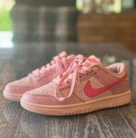 Nike Dunk Low Triple Pink Gr.37,5 Nordrhein-Westfalen - Hamm Vorschau