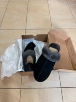 UGG schwarz 43 Lammfell Hausschuhe neu mit Karton Nordrhein-Westfalen - Hagen Vorschau