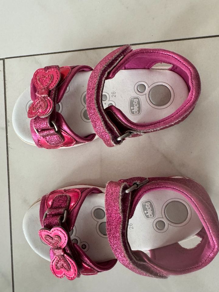 Chicco Sandalen Mädchensandalen Größe 26 ovp in Marl