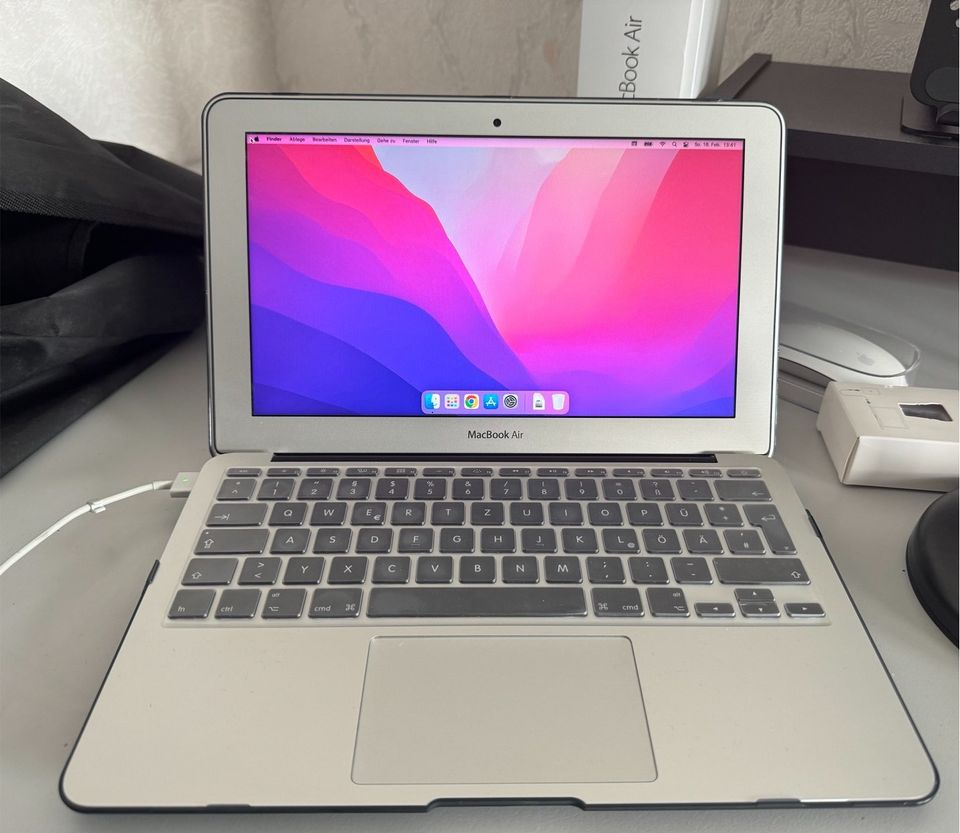 Apple MacBook Air 11 Zoll 2015 i7 8GB RAM 960GB SSD Magic Mouse in Finsterwalde