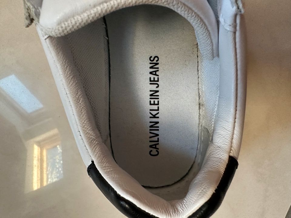 Calvin Klein Sneaker/ Sportschuhe in Euskirchen