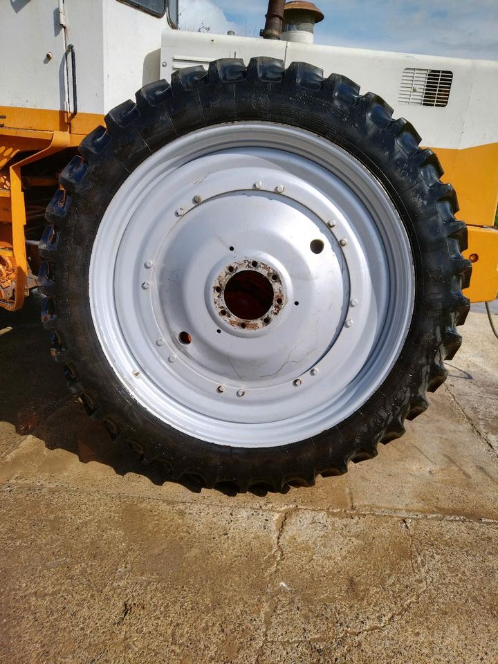 2x Pflegeräder 320/90 R54 Reifen Fendt John Deere IHC Deutz Case in Reiskirchen