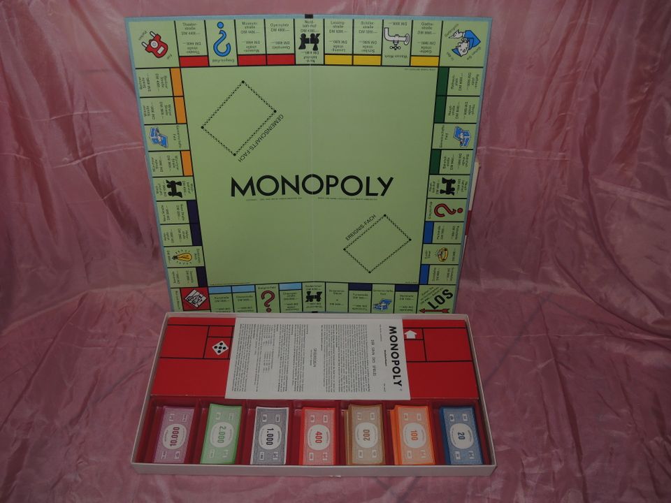 Monopoly Parker D Mark Version 6011009 Brettspiel Retro Vintage in Fröndenberg (Ruhr)