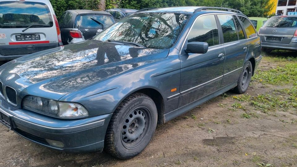 BMW 520i Automatik,2.0 Benzin,Läuft TOP,Keine Tüv,EXPORT,BASTLER in Gelsenkirchen