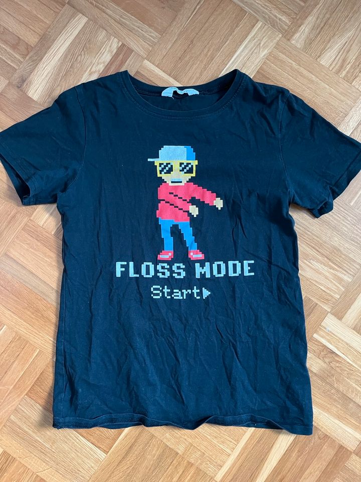 H&m floss t clearance shirt