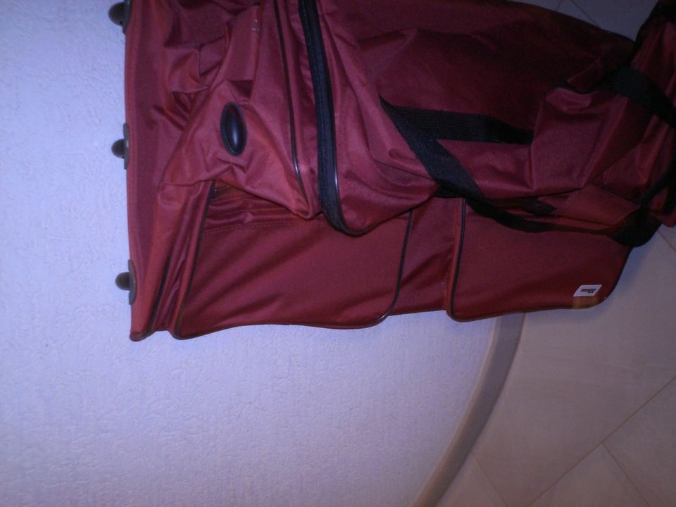 XXL Reisetasche Trolley Tasche Bag Koffer Sporttasche Reisekoffe in Bingen