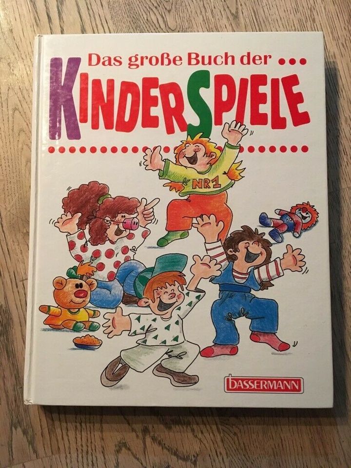 Das große Buch der Kinderspiele in Luckenwalde