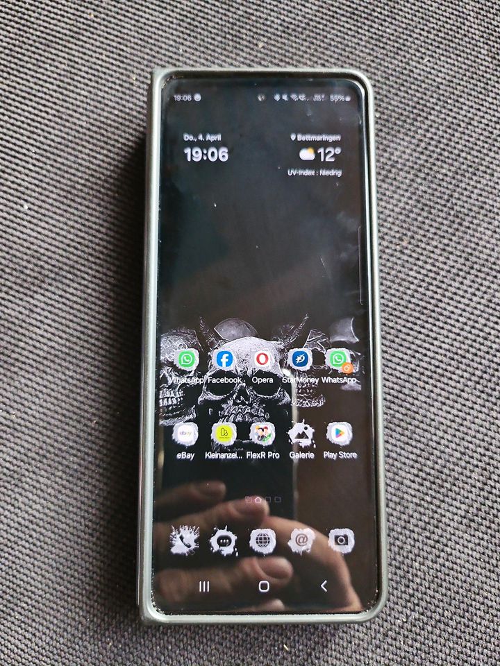 Samsung Galaxy Z4 Fold 512GB Schwarz in Stühlingen