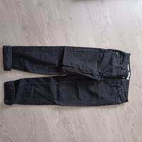 Bershka Mom Jeans schwarz Gr. 38 Niedersachsen - Tostedt Vorschau