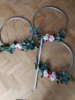 3 Stück Hochzeits-oder Jubiläums Deko Reifen mit Kunststoffblumen Niedersachsen - Oldenburg Vorschau