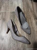 Pumps H&M 37 Grau veloursleder Optik Wildlederimitat Bayern - Monheim Vorschau