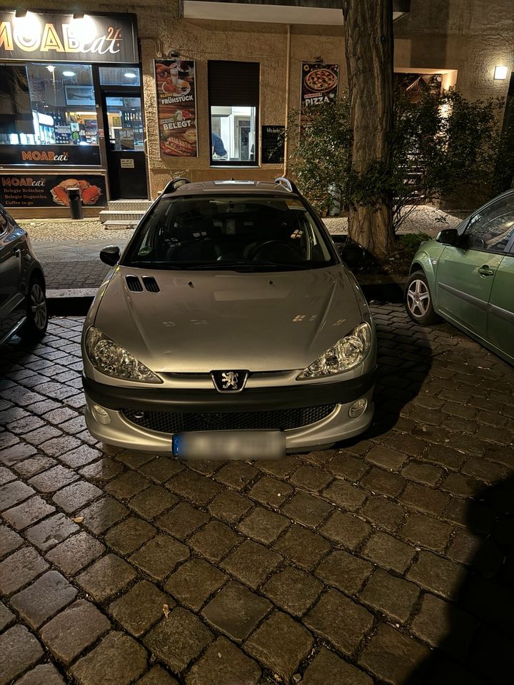 Das auto ist sauber in Berlin