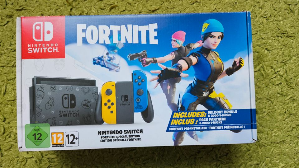 Nintendo Switch Konsole - Fortnite Limited Edition in Ober-Mörlen