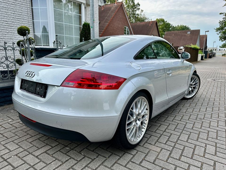 Audi TT 2.0 TFSI Coupe ORIGINAL 4315 KM S-LINE LEDER in Hannover