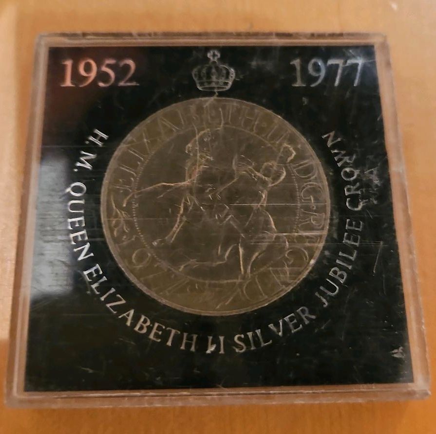 Münze Selten Queen Elizabeth II 1977 925er Silber in Starnberg