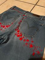 Levi’s Hose mit auffälligen Muster Bayern - Kötz Vorschau