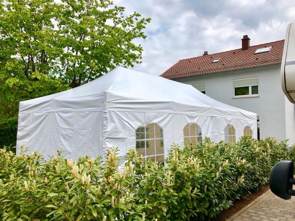 Zelt Faltzelt Faltpavillon Partyzelt 60 Pers. 4x8m mieten verleih in Remseck am Neckar