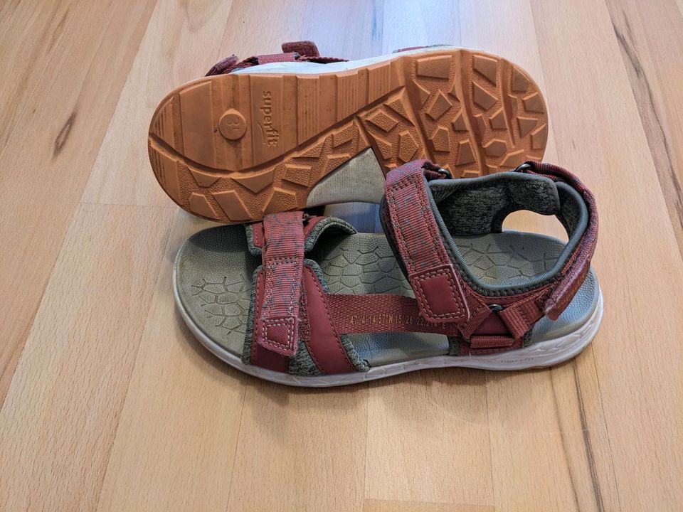 Superfit Sandalen Criss Cross Gr. 35 Mädchen in Bellenberg