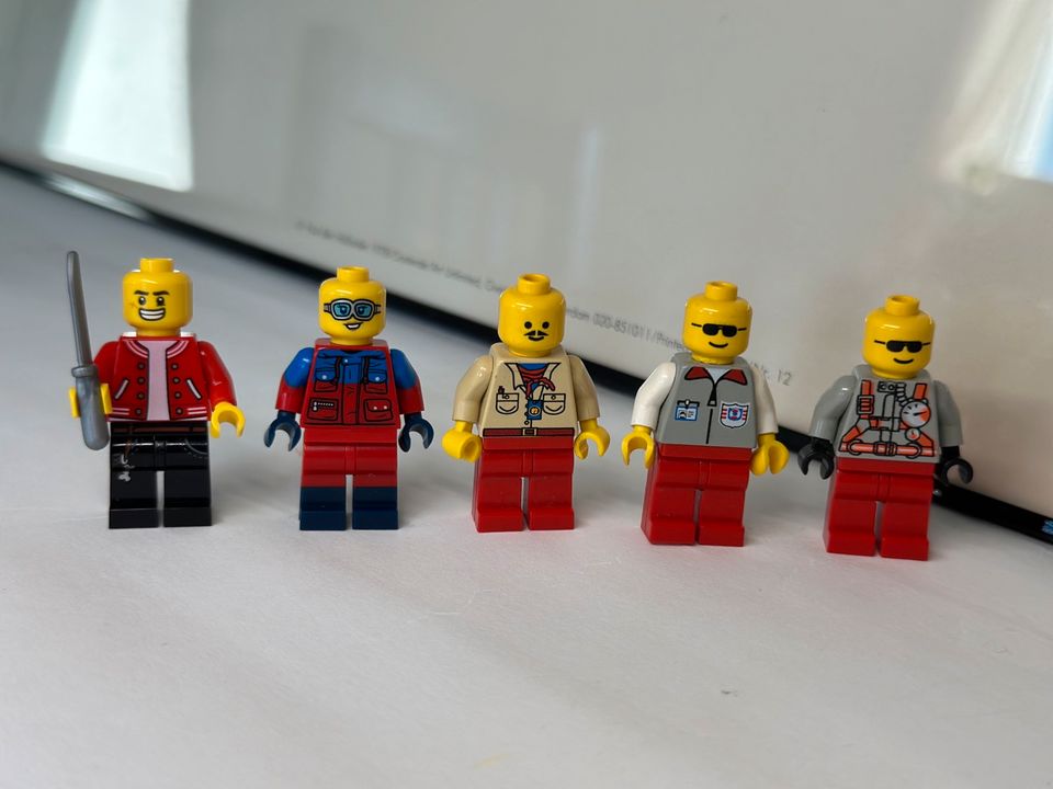 LEGO Minifiguren: 5x Figuren Set(Name unbekannt) in Braunschweig