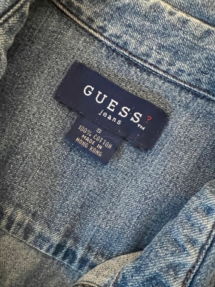 Guess Jeans Hemd Bluse Kurzarm Vintage Gr. S Damen in Stadtbergen