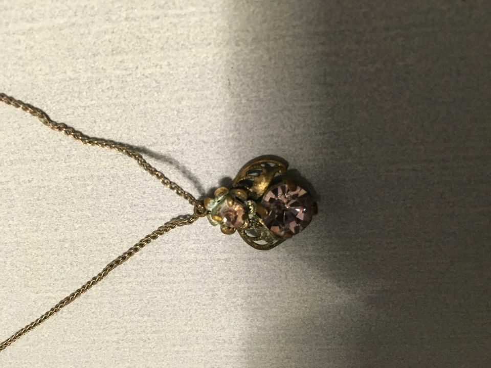 Modeschmuck alte Kette mit Anhänger metallisch silberfarben in Wohlsborn