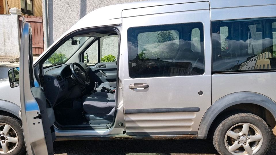 Ford tourneo connect in Quierschied