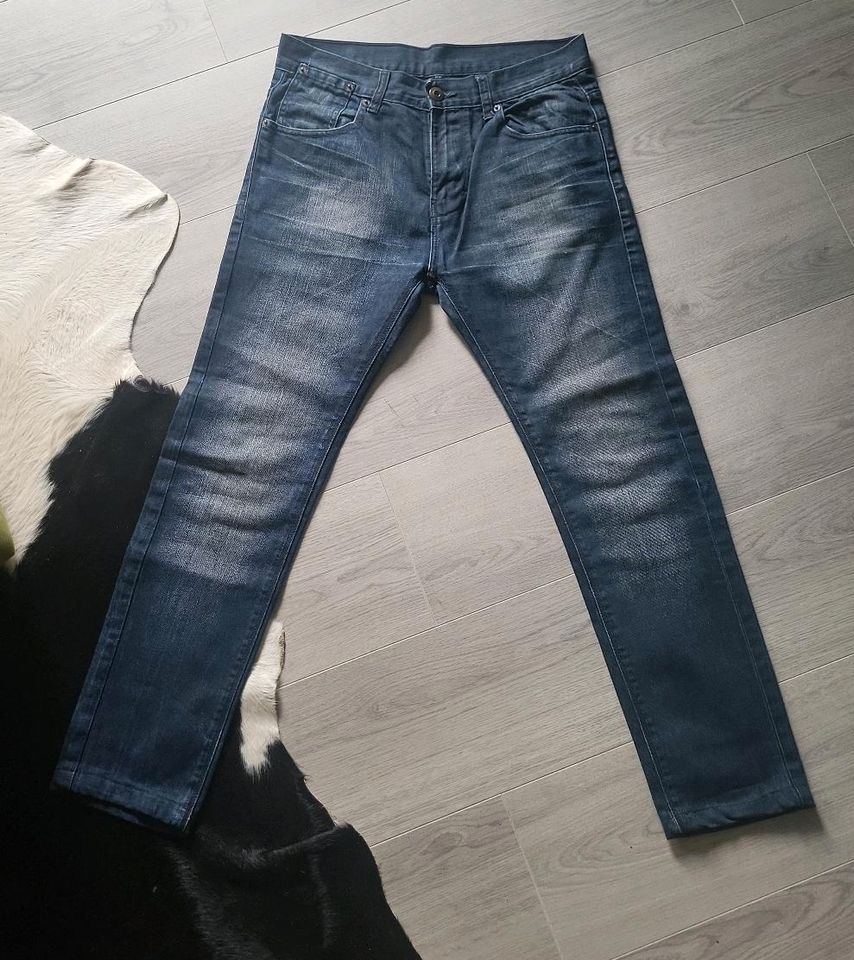 Stylische Jeans Hose Gr.32/ 31 in Duisburg