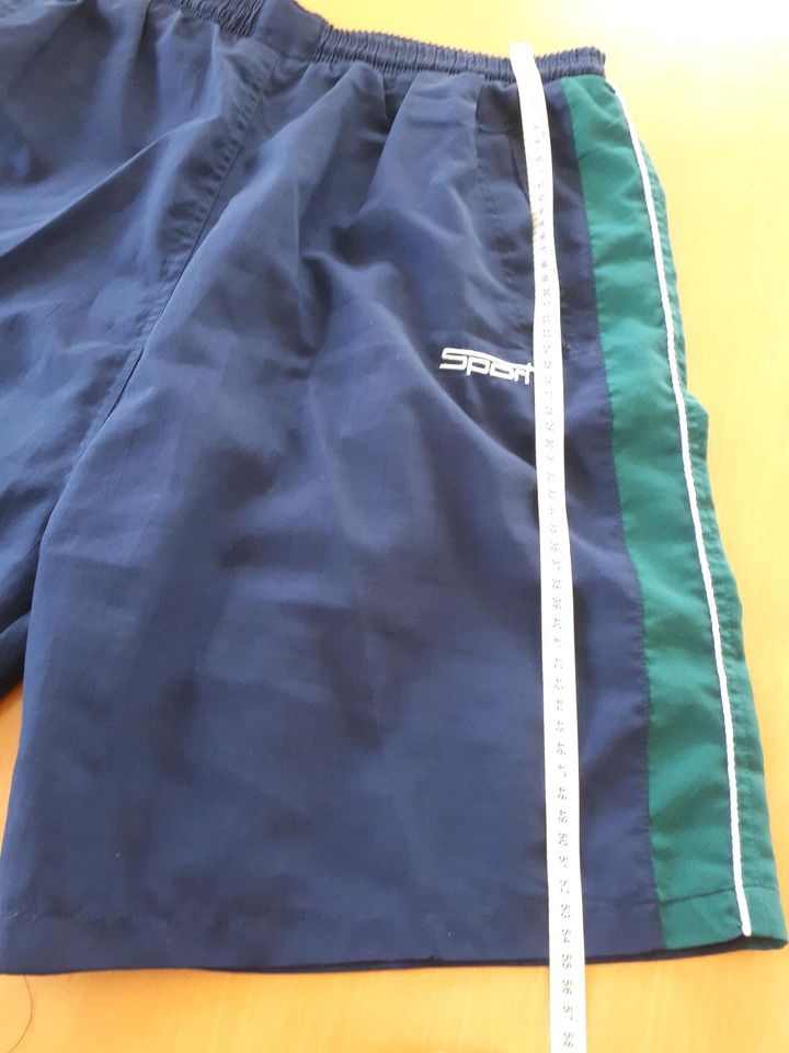 Sporthose, dunkelblau grün, Gr. XL, kurze Hose in Bornheim