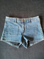 Kurze Jeans Hose Shorts hot pants 36 H&M Nordrhein-Westfalen - Dinslaken Vorschau