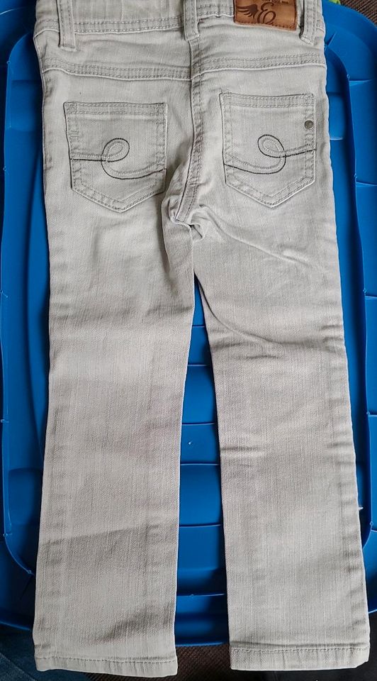 Jeans hellgrau Esprit 104 in Dedelstorf