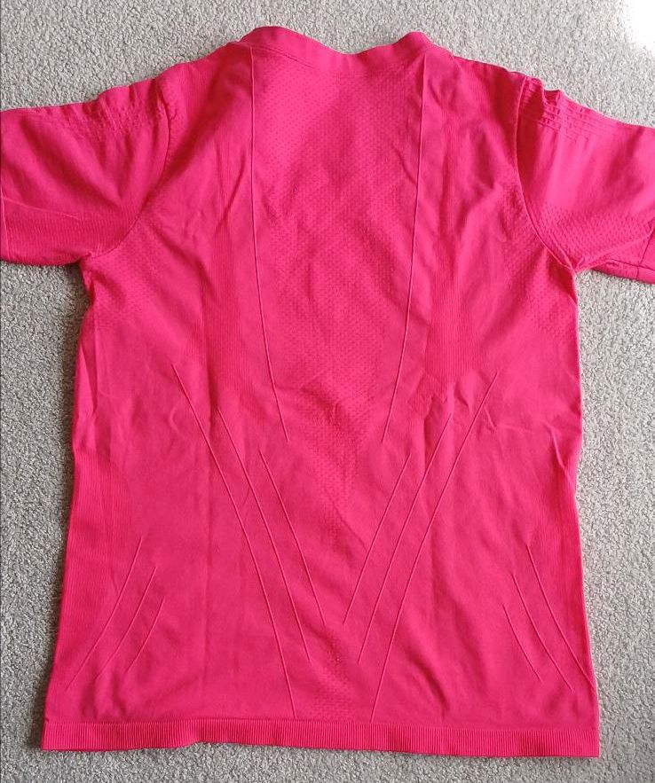 Pinkes Sportshirt Gr. L von Tchibo in Welver