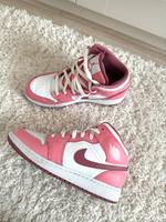 Jordan 1 Mid Valentines Day München - Maxvorstadt Vorschau