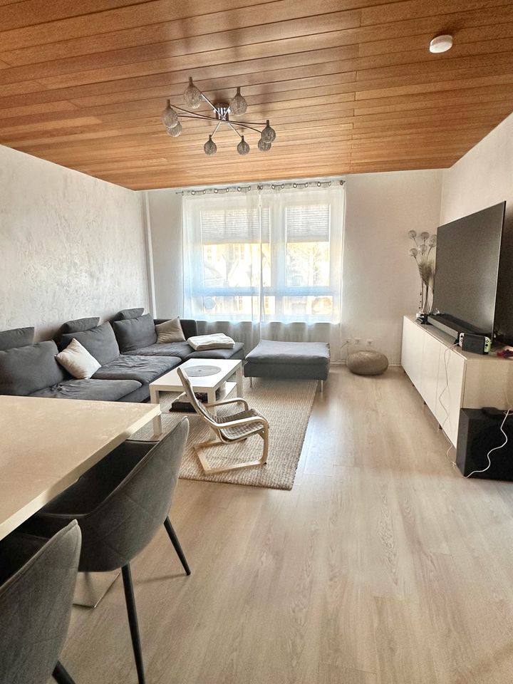 Sehr gepflegte 3 Zimmer Wohnung mit Einbauküche in MG Rheydt in Mönchengladbach