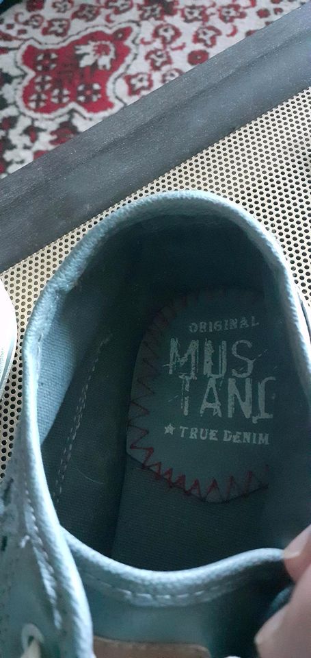 Turnschuhe von Mustang in Markersbach