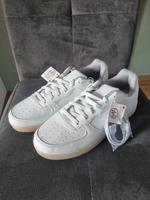 leuchtende Sneaker/NEU / UNGETRAGEN/ Gr.41 Niedersachsen - Neustadt am Rübenberge Vorschau