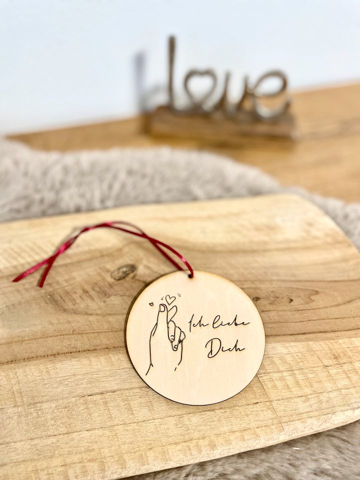 Geschenk zum Valentinstag für sie/ihn, Holzschild personalisiert in Aholming