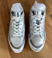 Högl neuwertige silberfarbene Sneaker aus Leder in Metallicoptik Nordrhein-Westfalen - Arnsberg Vorschau