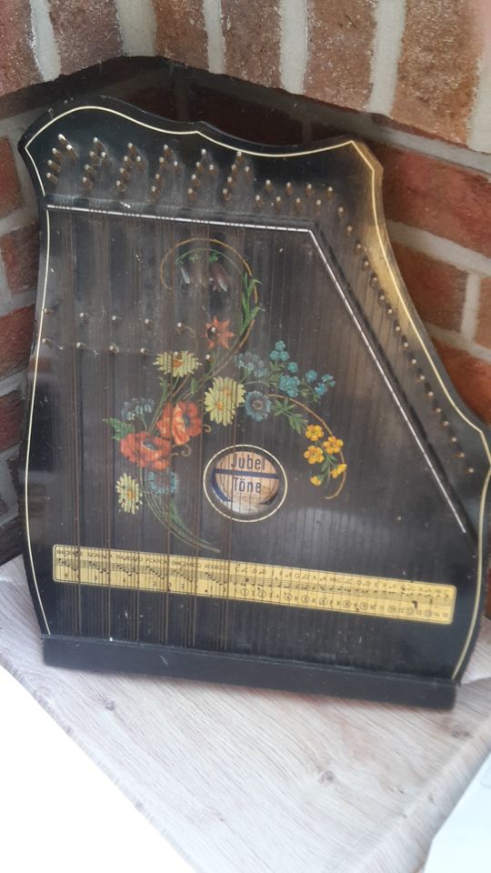 Zither Zupfinstrument,  Made in GDR, Jubeltöne, nie bespielt in Norden