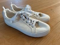 TOP!!! NEU! Wunderschöne H&M Canvas Sneaker Schuhe weiß Gr 38 Nordrhein-Westfalen - Minden Vorschau