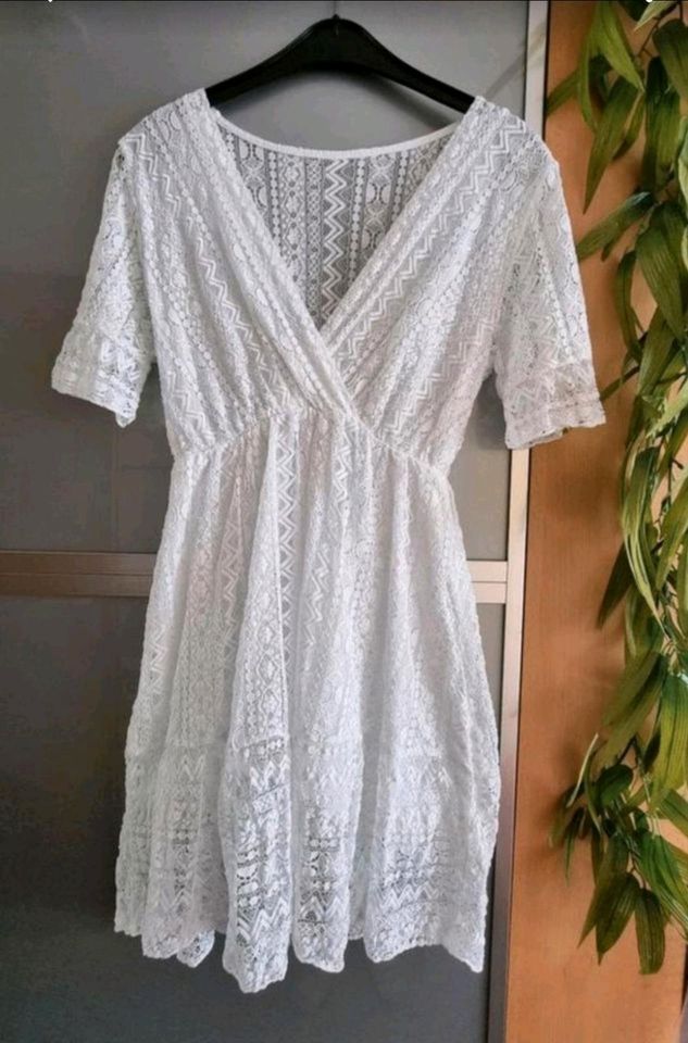 Damen Kleid Sommerkleid weiss NEU knielang Spitze  Gr. S 36 in Emmendingen