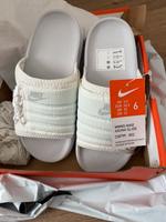 Nike Asuna Mecklenburg-Vorpommern - Stralsund Vorschau