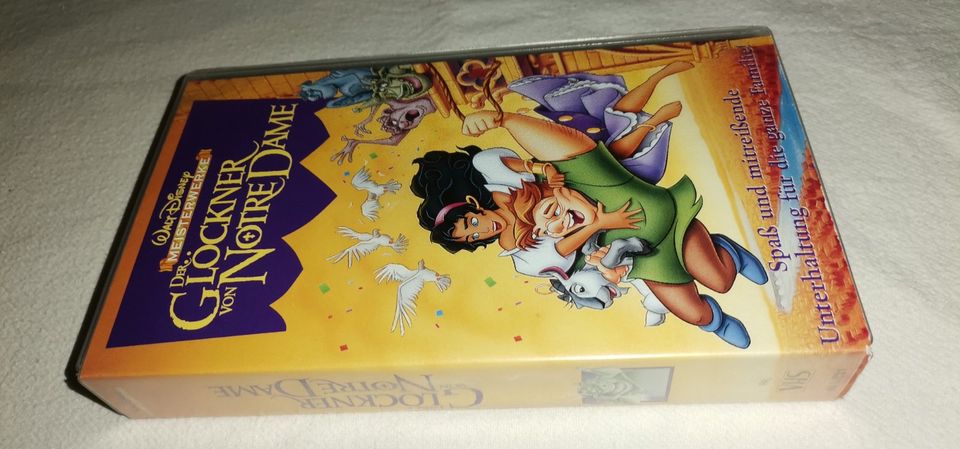 WALT DISNEY CLASSIC VHS KASSETTE MEISTERWERK HALOGRAMM SAMMLERSTÜ in Schwegenheim