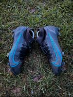 NIKE  Fußballschuhe!! Größe 42! Guter zustand Frankfurt am Main - Eschersheim Vorschau